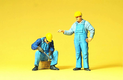 Arbeiter mit Schutzhelm Preiser 45076