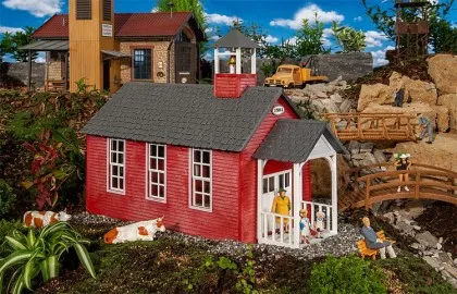 Kleines Schulhaus Pola 331085