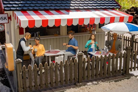 Sitzende Restaurantgäste modern Pola 331532