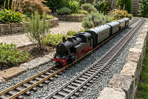Messinggleise vs Edelstahlgleise bei der Gartenbahn Vergleich – Detailansicht
