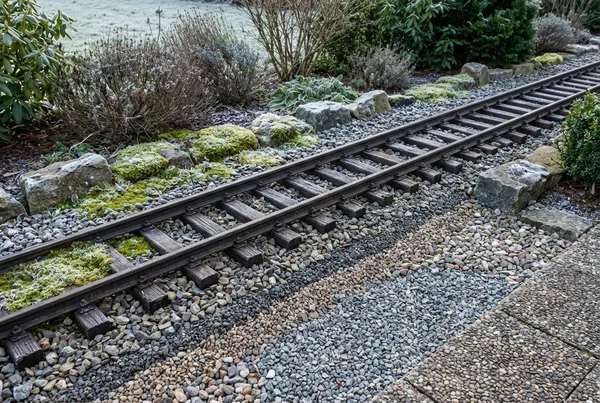 Welche Gleise eignen sich am besten für die Gartenbahn im Außenbereich in der Praxis