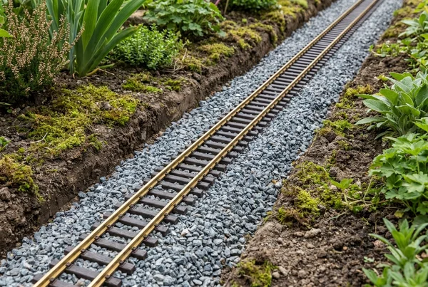 Gartenbahn Unterbau richtig erstellen für dauerhafte Gleislage – Detailansicht