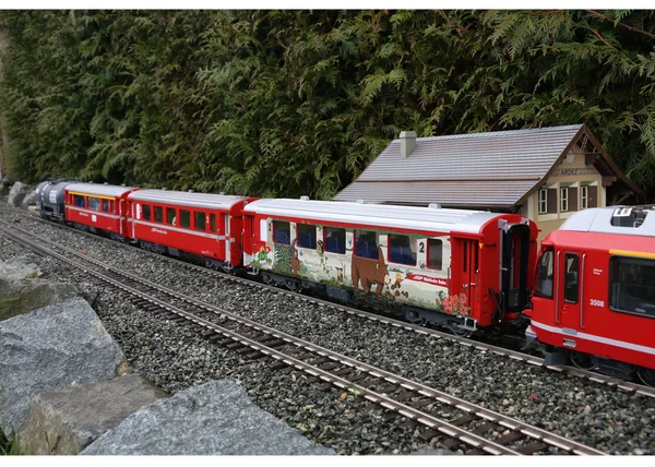Schnellzugwagen Bärenlandwagen 2. Klasse RhB LGB 30679_auswahl2