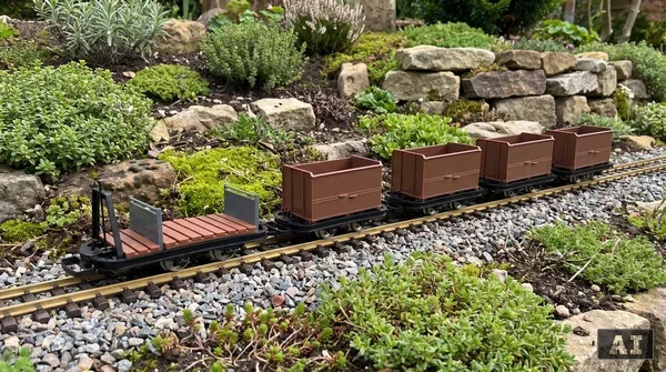 6er-Set Feldbahnwagen mit Figur Feldbahn Lokführer – 4x Kastenlore, 1x Lore mit Bremserbühne, Spur G Bausatz ML-Train 82_auswahl1