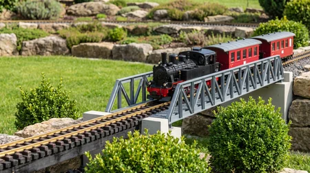 Gartenbahn Brücken und Tunnel selbst bauen: Profi-Tipps für Ihre Anlage