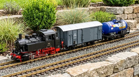 Gartenbahn Aufkleber ablösen: So vermeiden Sie Lackschäden am Waggon