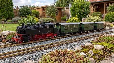 Welcher Plastikkleber hält am besten bei Gartenbahn Modellen?