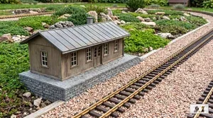 Gartenbahn Landschaftsbau: Wetterfeste Gebäude bauen