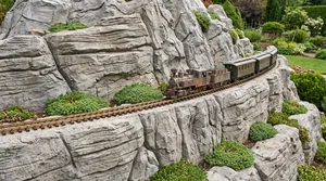Felsen für Gartenbahn gestalten | DIY-Anleitung & Tipps