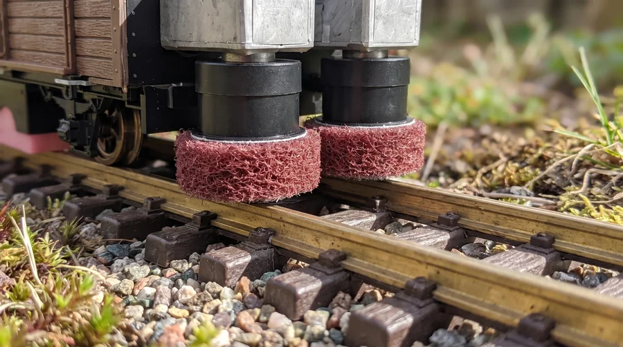 Polier-Pad rot 2er-Set, Ersatzteil für Mess- und Polier-Güterwagen Spur G ML-Train 889190810 - Für jede Gleisanlage geeignet