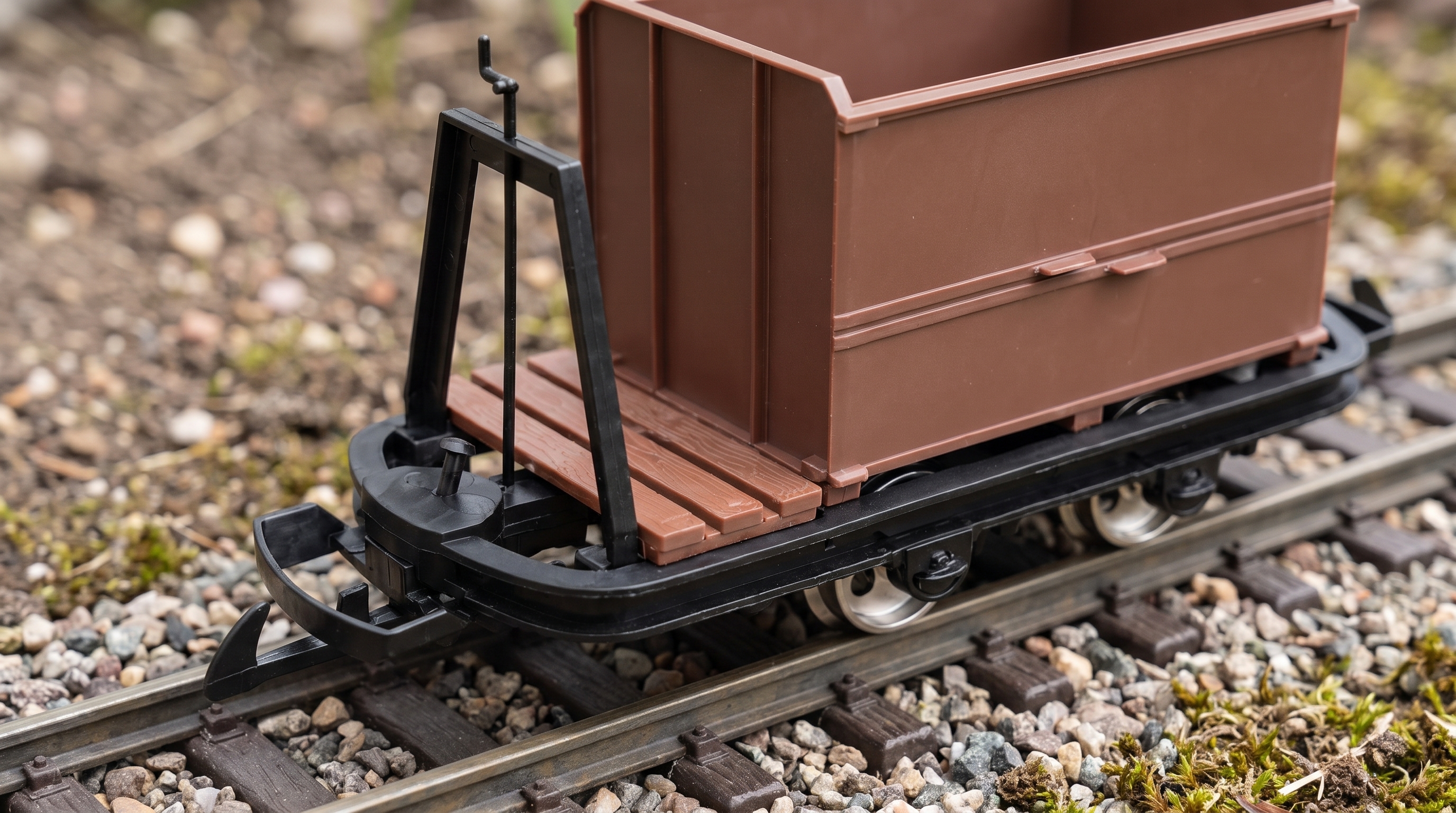 Kastenlore mit Bremserbühne Grubenhunt Feldbahnwagen braun Spur G Bausatz ML-Train 88919365 - Detaillierte Übersicht