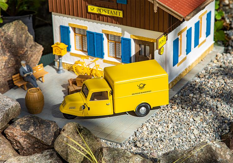 Postfahrzeug Goli Pola 331617